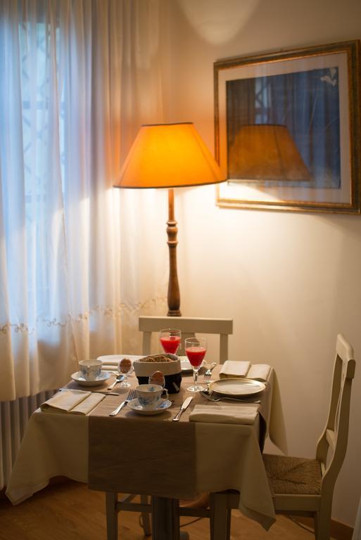Residenze L'Uncinaia Holiday House Perugia Kamer foto