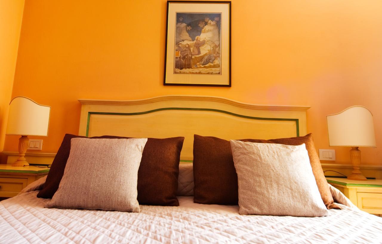 Residenze L'Uncinaia Holiday House Perugia Buitenkant foto
