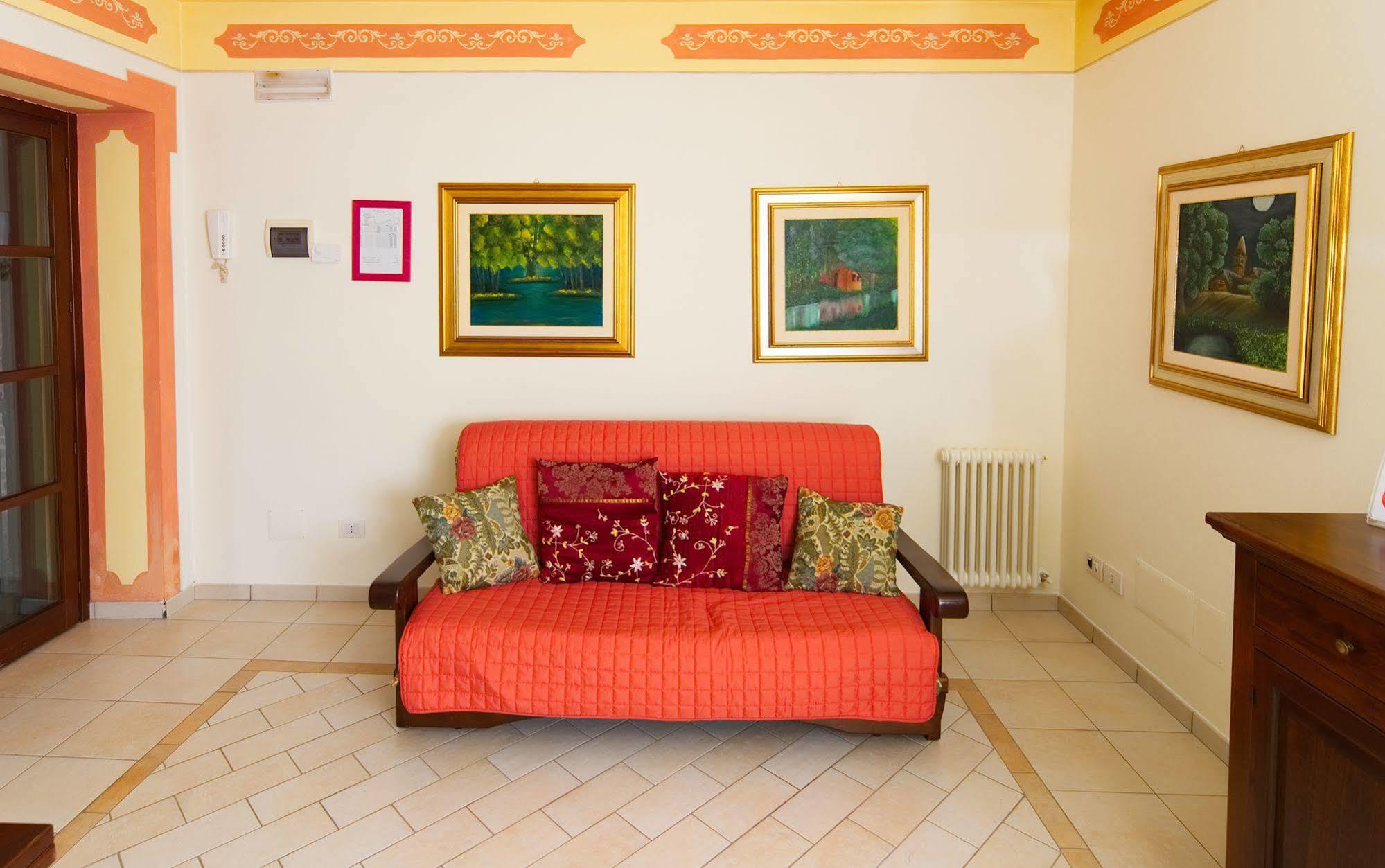 Residenze L'Uncinaia Holiday House Perugia Buitenkant foto